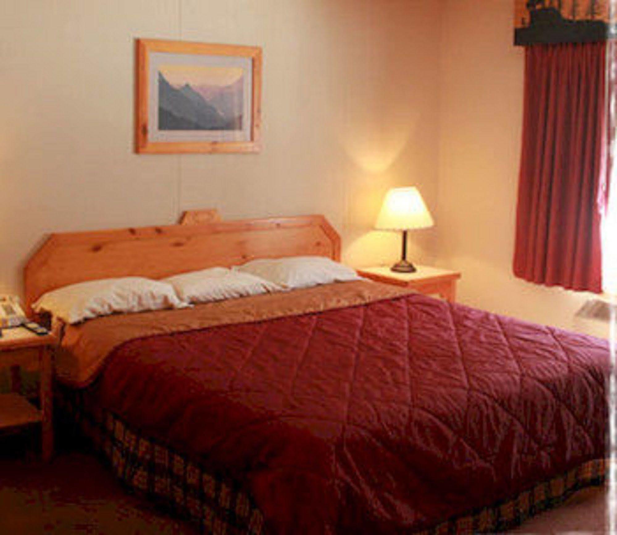 Lodge At Palmer Gulch Hill City Exterior foto