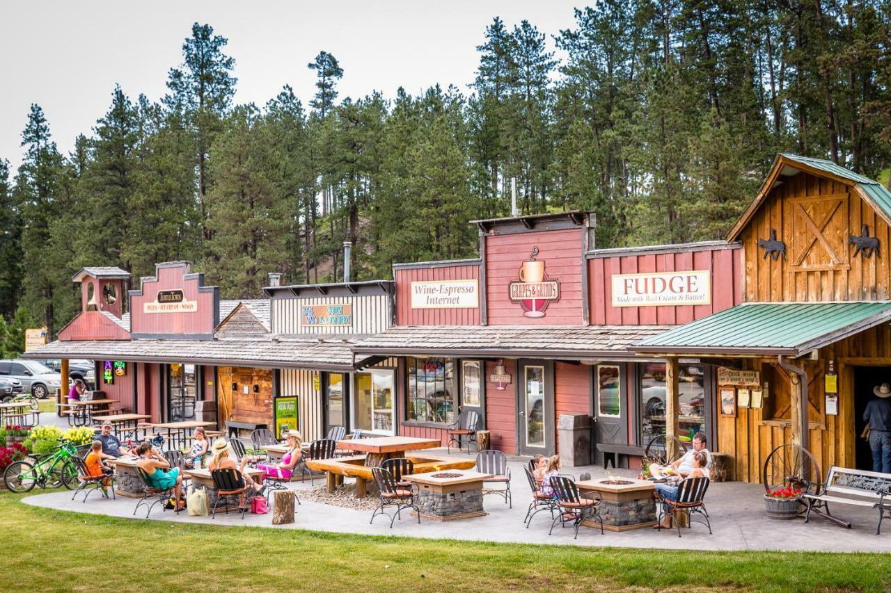 Lodge At Palmer Gulch Hill City Exterior foto