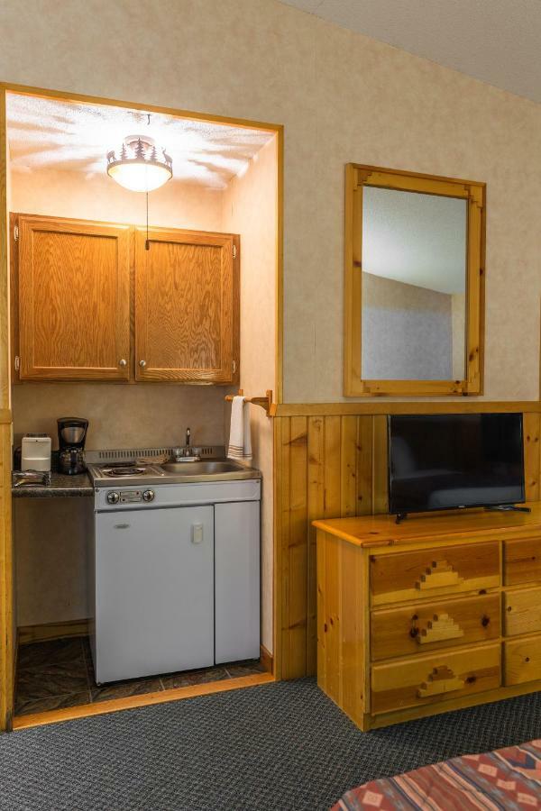 Lodge At Palmer Gulch Hill City Exterior foto